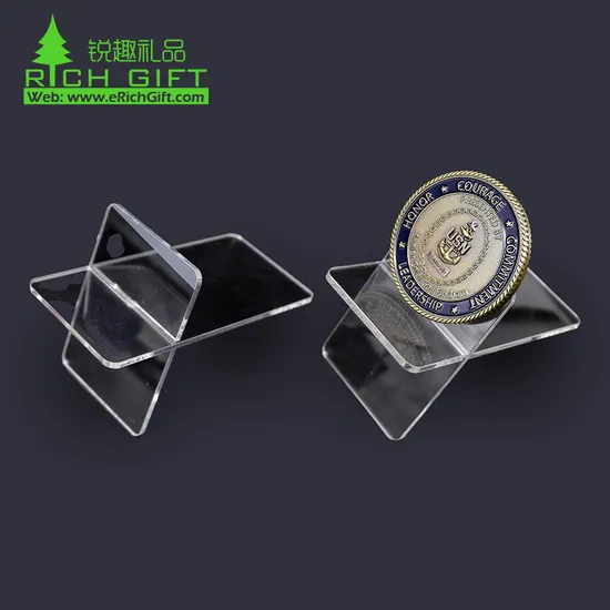 Venta al por mayor, soporte de vitrina, caja de plástico esmaltada personalizada para monedas, Mini caja de monedas de acrílico transparente Plstic
