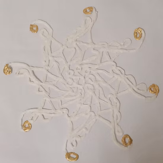 Placa de MDF de pared blanca antigua y marco de fotos para decoración del hogar